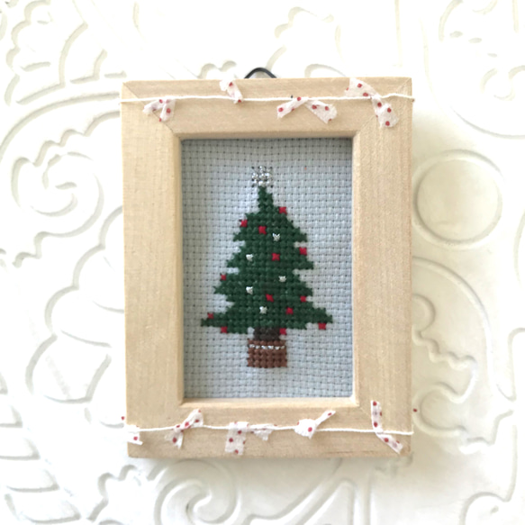 クリスマスツリー　刺繍　ミニフレーム　グレーベース 2枚目の画像