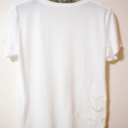 S様オーダー分ダイオウイカの王冠ブローチ付Tシャツ（白） 2枚目の画像