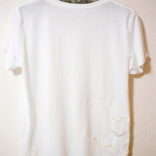S様オーダー分ダイオウイカの王冠ブローチ付Tシャツ（白） Tシャツ 