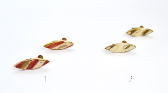金色、金色 x 紅色垂直耳環 (1) 第5張的照片