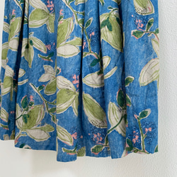 リーフ&フラワーの上質リネンギャザースカート 7枚目の画像