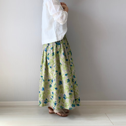 水彩フラワーのリネンギャザースカート 5枚目の画像