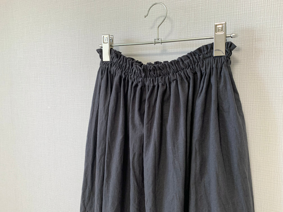 cottonリネンのギャザースカート　チャコールグレー 8枚目の画像