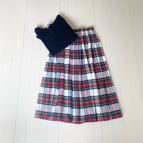 チェックギャザースカート（ブラックスチュワート） 上品で大人な色合い タータンチェック ギャザースカート（ドレス