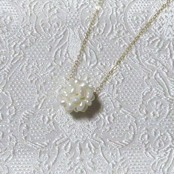 お花のような真珠ボール　ペンダント　白淡水パールMN1215-013 4枚目の画像