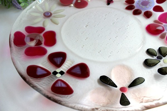 ガラス大皿　フラワーリース皿（ピンク）直径約30cm 4枚目の画像