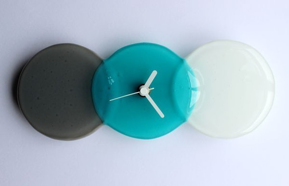 ガラスの壁掛け時計 Simple3 （ホワイト×ターコイズ×グレー）ギフトにもおすすめ 5枚目の画像