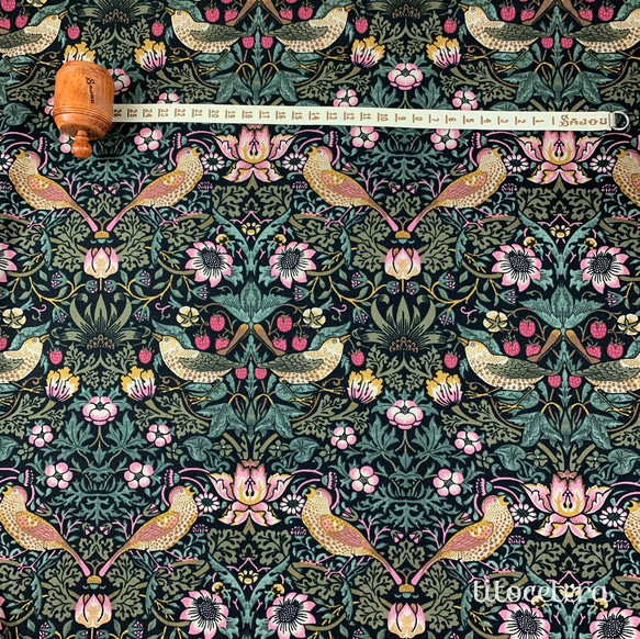 【年末年始限定 福袋プチセット付き】William Morris いちご泥棒ポシェット グリーンブラック 3枚目の画像