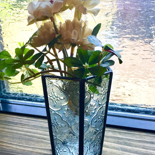 送料無料！レトロフラワー柄 ステンドグラスのフラワーベース