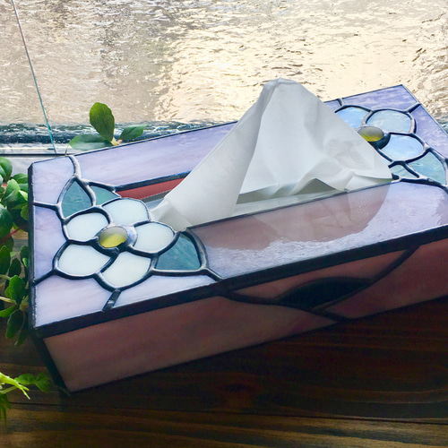 送料無料！ステンドグラス 白いお花のティッシュケース その他