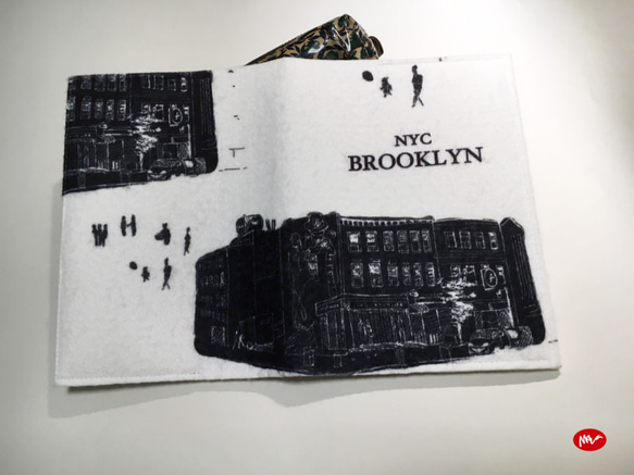 Originalフェルト素材ブックカバー「BROOKLYN」 1枚目の画像