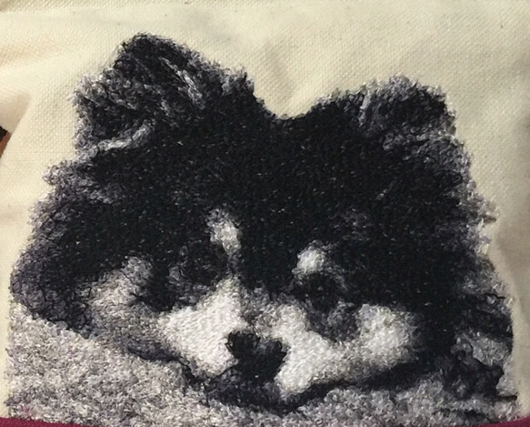 オーダー事例❤︎愛犬の刺繍ポーチ 2枚目の画像