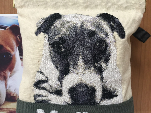 オーダー事例❤︎愛犬の刺繍ポーチ 2枚目の画像