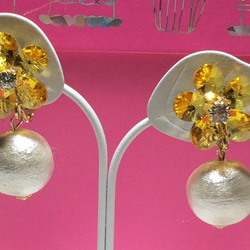 petit flower earrings ~yellow~ 3枚目の画像