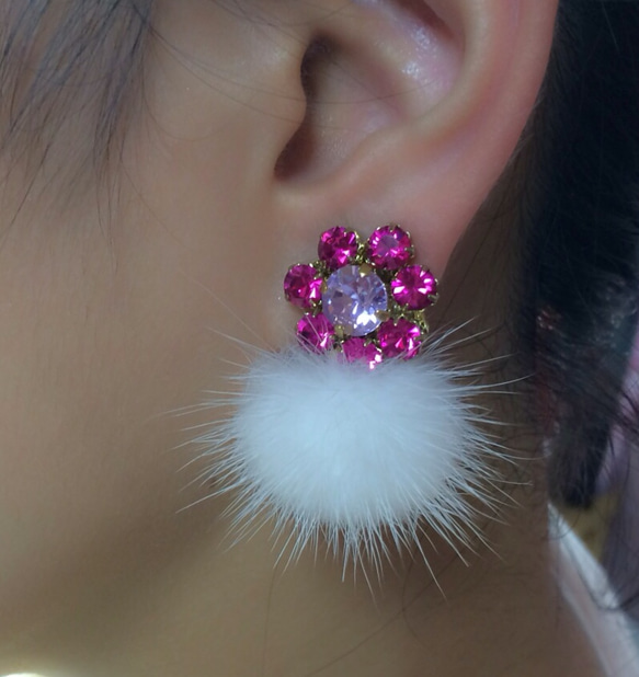 minkfur earrings  ~white~ 1枚目の画像