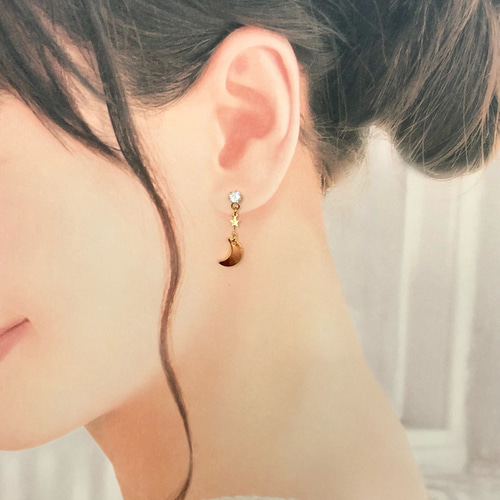 小さな満月のピアス マリハゴールドピアスゴールド14Kコーティング MARIHA (マリハ) Earrings - ピアス