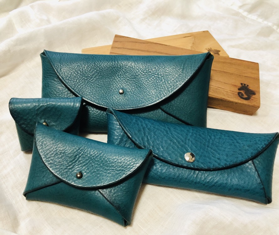 ミニマリストのための革小物