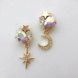 【922】流れ星のピアス／イヤリング 流れ星のビジューと月 イヤリングorピアス イヤリング