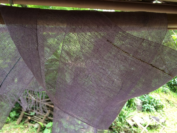 「送料無料」手織りヘンプストール　紫根 3枚目の画像