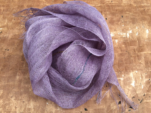 「送料無料」手織りヘンプストール　紫根 4枚目の画像
