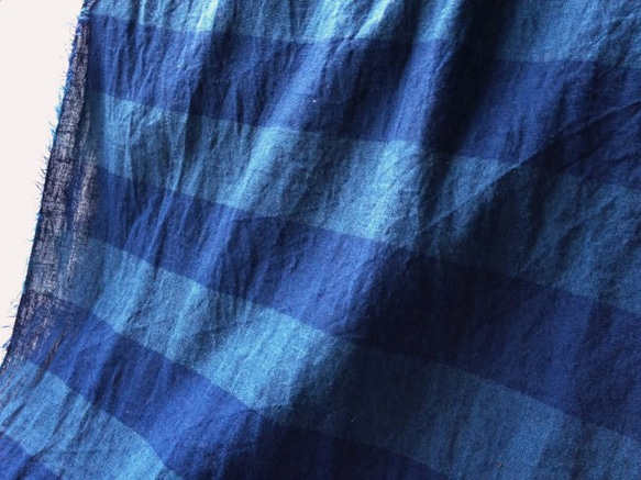 綿麻　甘織スラブ　ナチュラルワイドボーダー　藍色 3枚目の画像