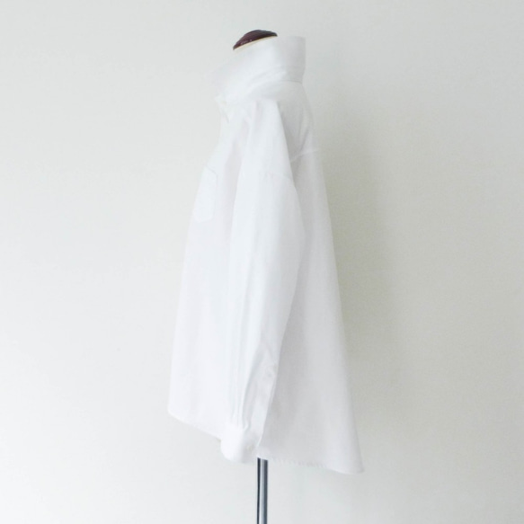 コエリブラウス＜衿を立てて着るオーバーサイズ白シャツ＞ ～オックスフォード オフホワイト～ 3枚目の画像