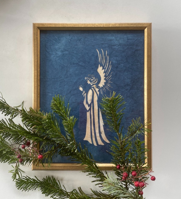 送料無料 " O Holy Night " 聖なる夜　藍染め和紙　額つきアート　クリスマス　天使　切り絵 1枚目の画像