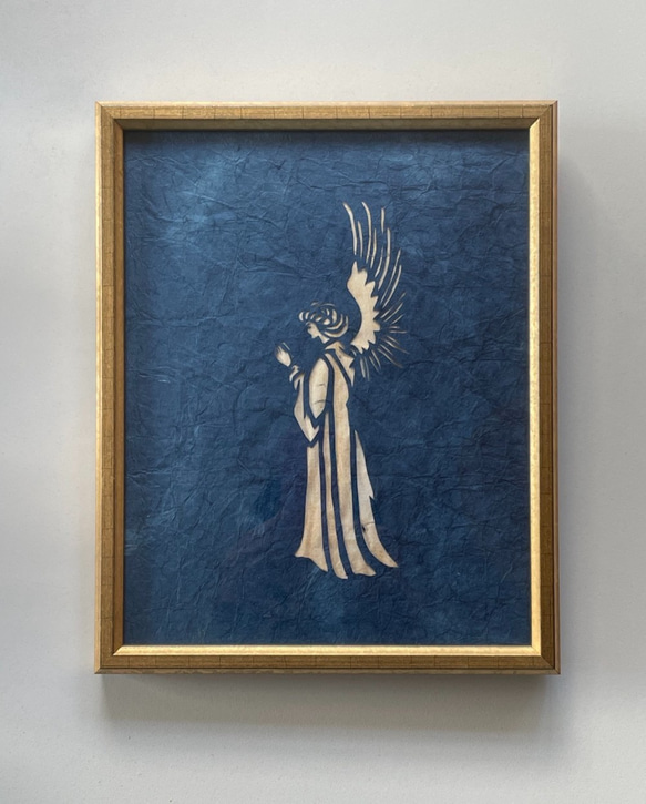 送料無料 " O Holy Night " 聖なる夜　藍染め和紙　額つきアート　クリスマス　天使　切り絵 2枚目の画像