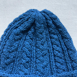 送料無料 　ちくちくしなたい藍染コットンニットキャップ　帽子 ケーブル編み ベビーサイズ 2枚目の画像