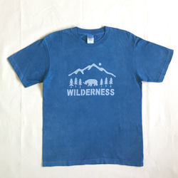 送料無料　アウトドア好きに！"荒野へ" WILDERNESS 藍染Tシャツ bbq キャンプ 1枚目の画像