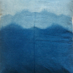 " WAVE " 波柄クッションカバー  藍染 2枚目の画像