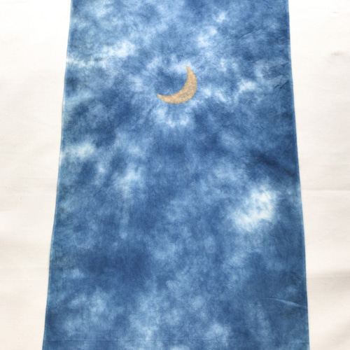 送料無料 叢雲に三日月 ムラ雲 型摺り染 絞り染め 藍染手ぬぐい