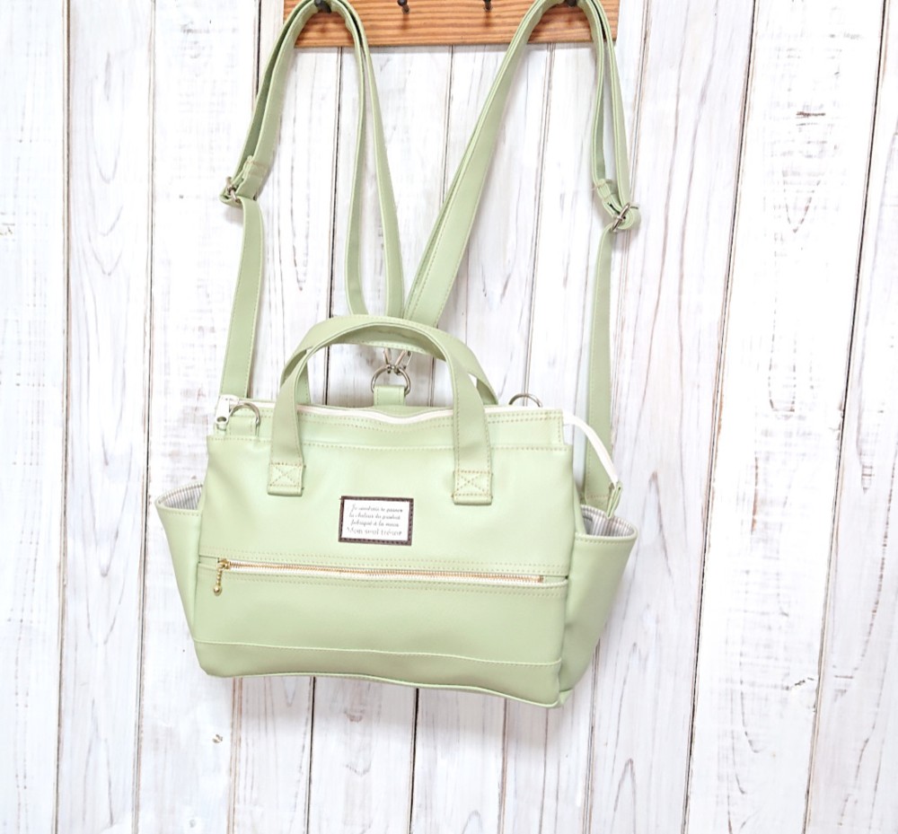 3wayワカクサの合皮のリュック＆バック(小）