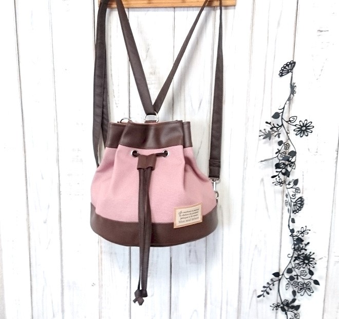 3wayコーラルピンクの倉敷帆布とこげ茶の合皮のリュック（受注製作）