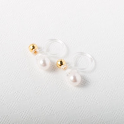【少々難あり】アコヤ真珠＊ベビーパールのシンプルひとつぶイヤリング(ノンホールピアス)〜4mm珠 2枚目の画像
