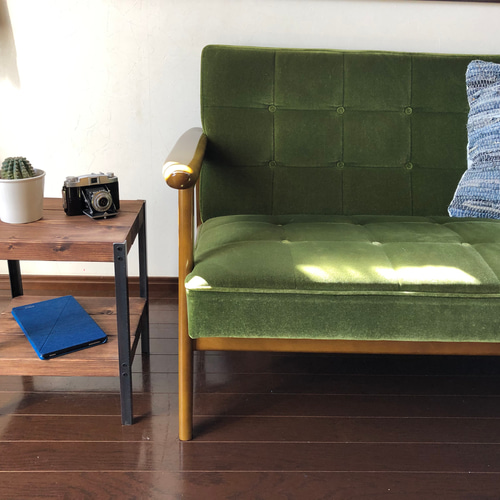 アイアンサイドテーブル・アングルレッグ・ブライワックス仕上げ