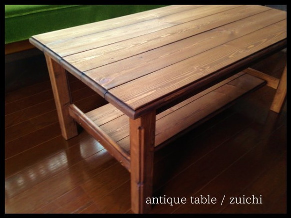 ローテーブル　木目が綺麗なアンティークテーブル・カントリー・棚付・ブライワックス仕上げ 1枚目の画像
