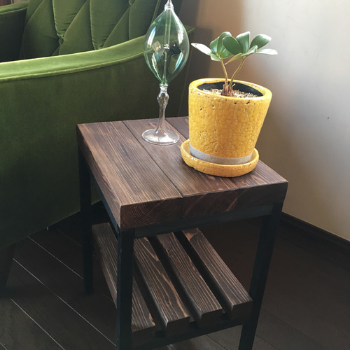 ビンテージ　木製サイドテーブル　剥離 ヴィンテージ 木製サイドテーブル 剥離