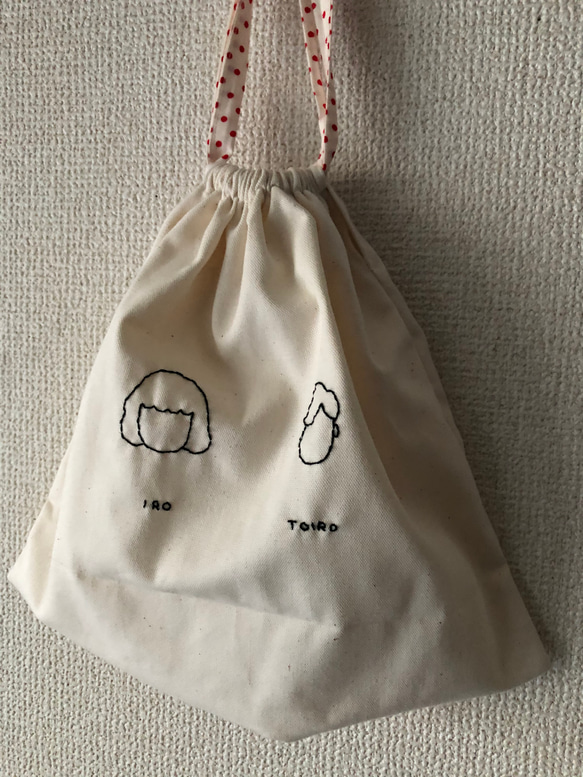 いろ＆といろ 刺繍の巾着バッグ 4枚目の画像