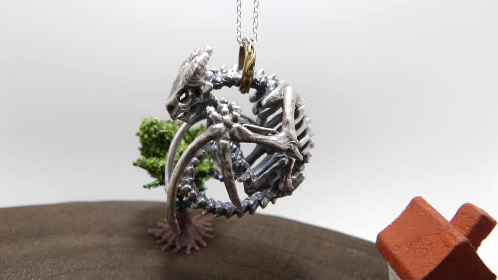 スカルドラゴン全身骨格ペンダント
