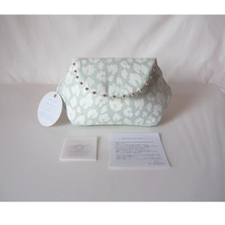 LEOPARD CLUTCH POUCH / opal green 【 受注生産 】 1枚目の画像