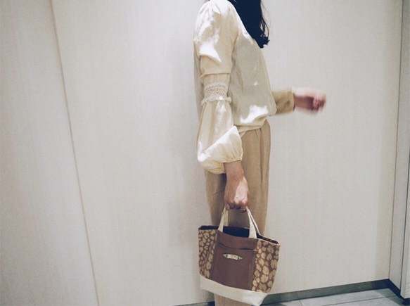 ▼KC様オーダー品▼LEOPARD tote bag s/  camel × off-white 【 受注生産 】 1枚目の画像