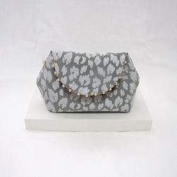 【 outlet price 30% off 】 LEOPARD CLUTCH POUCH / khaki 1枚目の画像