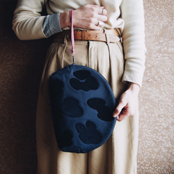 LEOPATCH CLUTCH BAG "L" <navy>【 受注生産 】 1枚目の画像