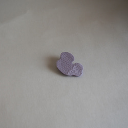 leopach brooch  < chirimen purple > 3枚目の画像