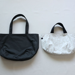 【20％OFFセール】毎日のバッグL（チャコール） 4枚目の画像