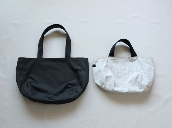 【20％OFFセール】毎日のバッグL（チャコール） 4枚目の画像