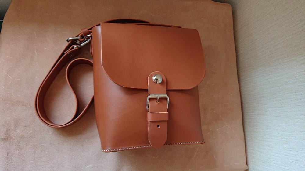 本革手縫い ショルダーバック