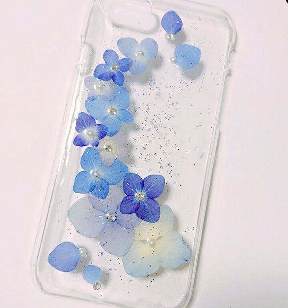 【新作】押し花スマホケース ハーフリース紫陽花 iPhoneの方 1枚目の画像