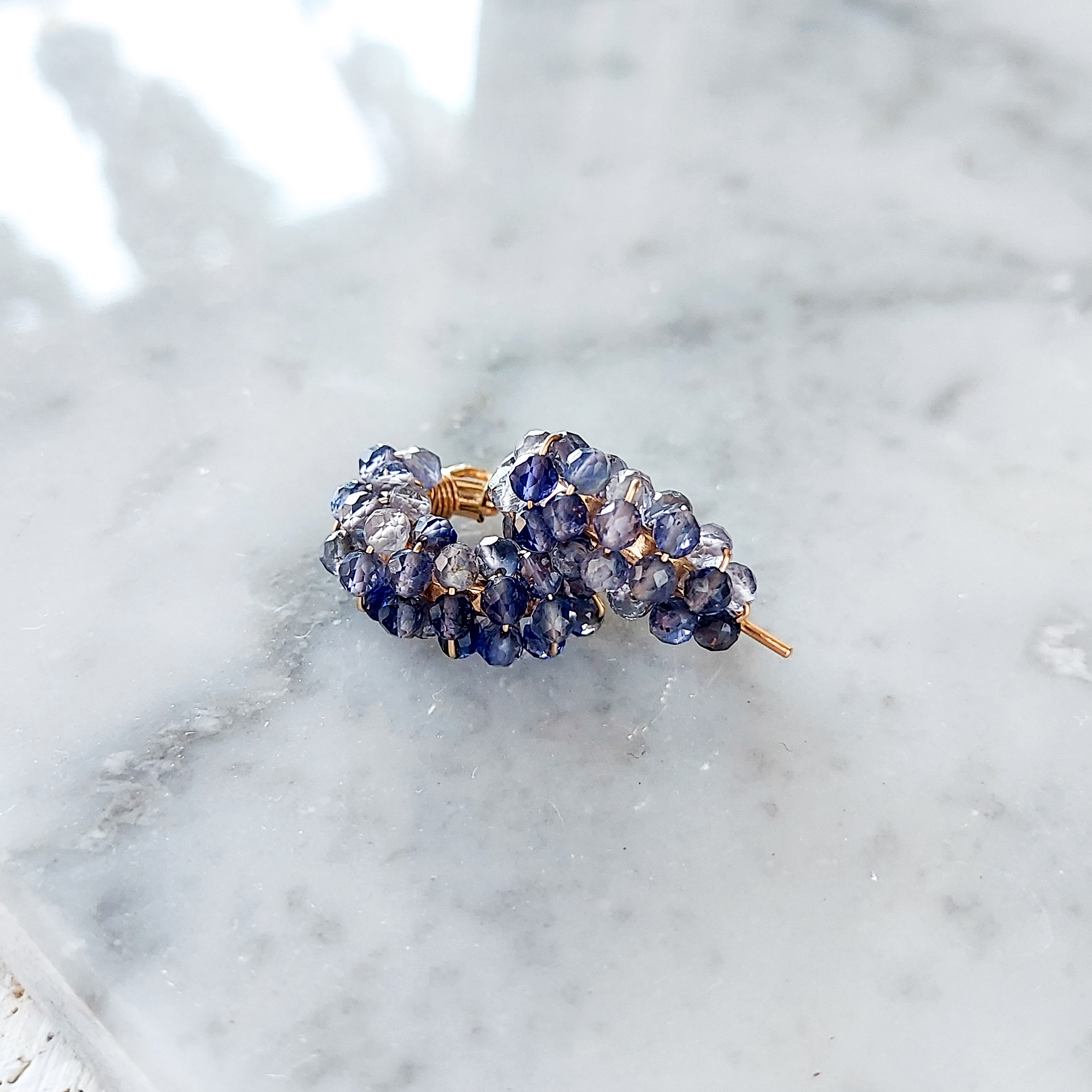 14kgf Iolite wrapped hoop pierced earrings